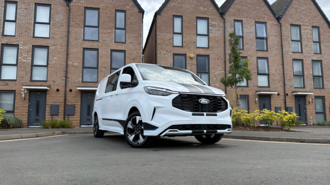 Ford Transit Custom 320 L2 Diesel Fwd 2.0 EcoBlue 150ps H1 Double Cab Van Sport - Image 32